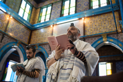 prayers-ghriba-synagouge-lag-bomer-djerba-tunisia